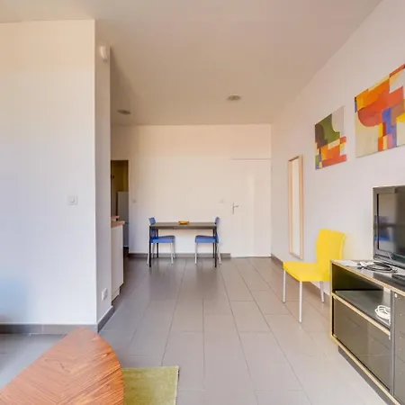Jolie Petite Maison De 3*