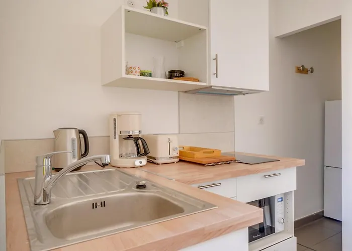 Jolie Petite Maison De 4*